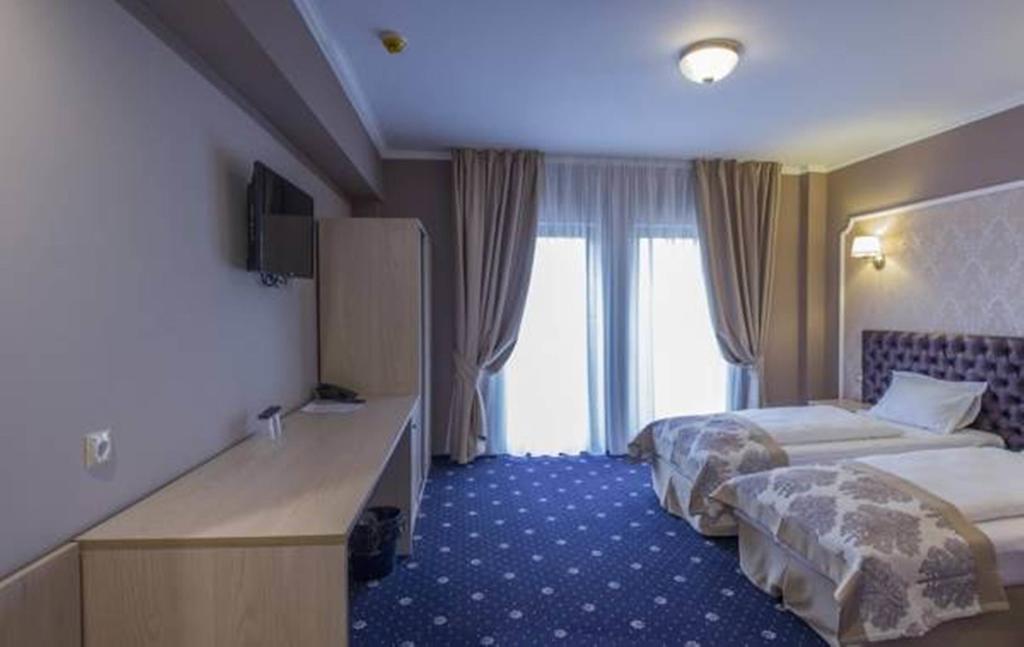 Hotel Bulevard Hunedoara Exterior photo
